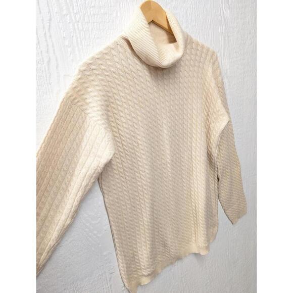 TSE 100% Cashmere Cream Turtleneck Ribbed Sweater Quiet Luxury Chunky Small - Picture 2 of 6